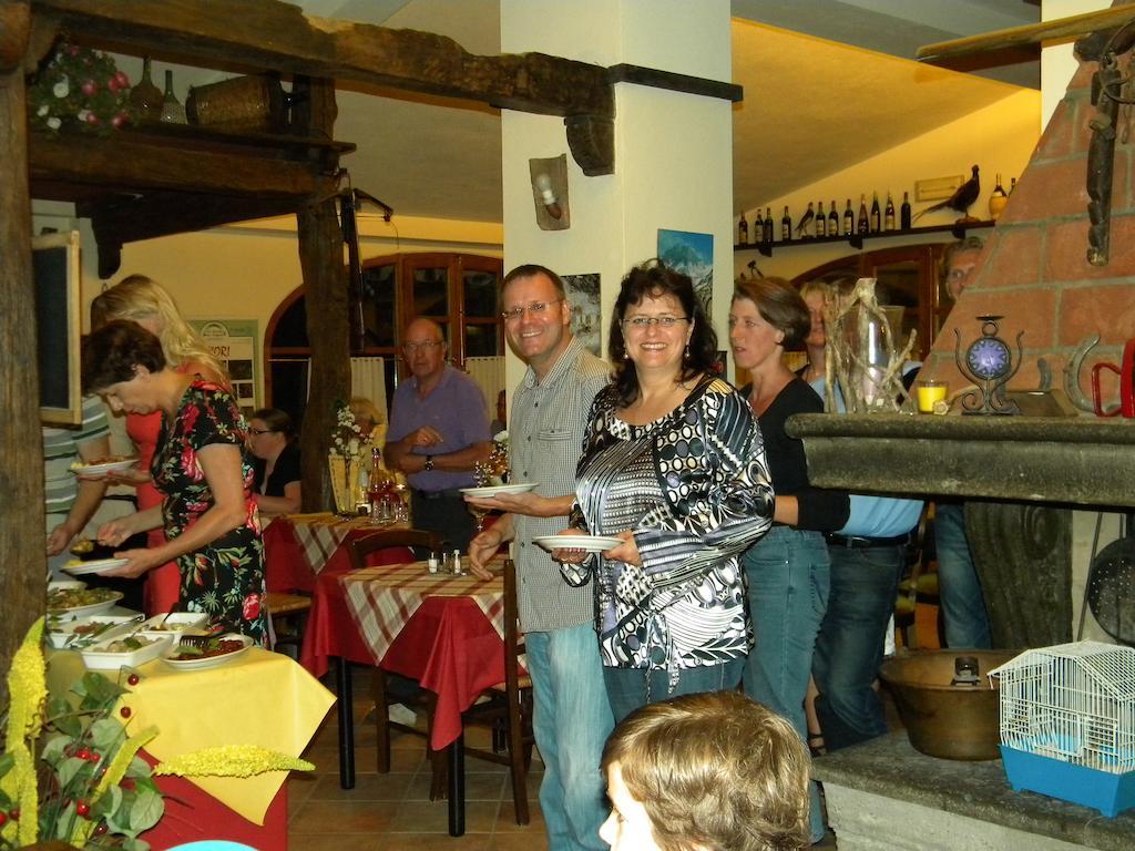 Giunasco Bagnone Esterno foto