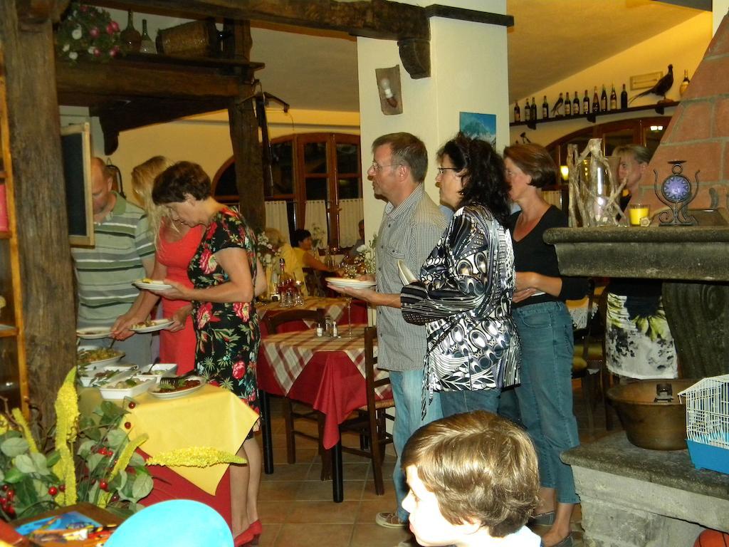 Giunasco Bagnone Esterno foto