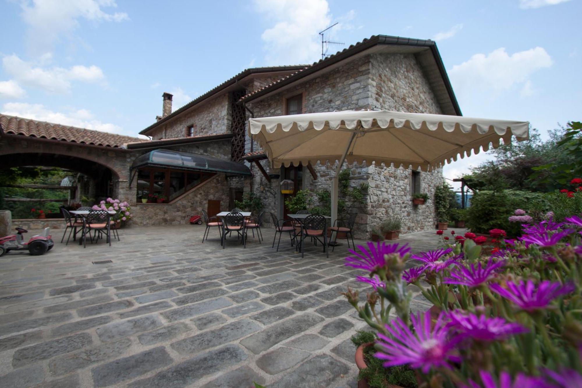 Giunasco Bagnone Esterno foto