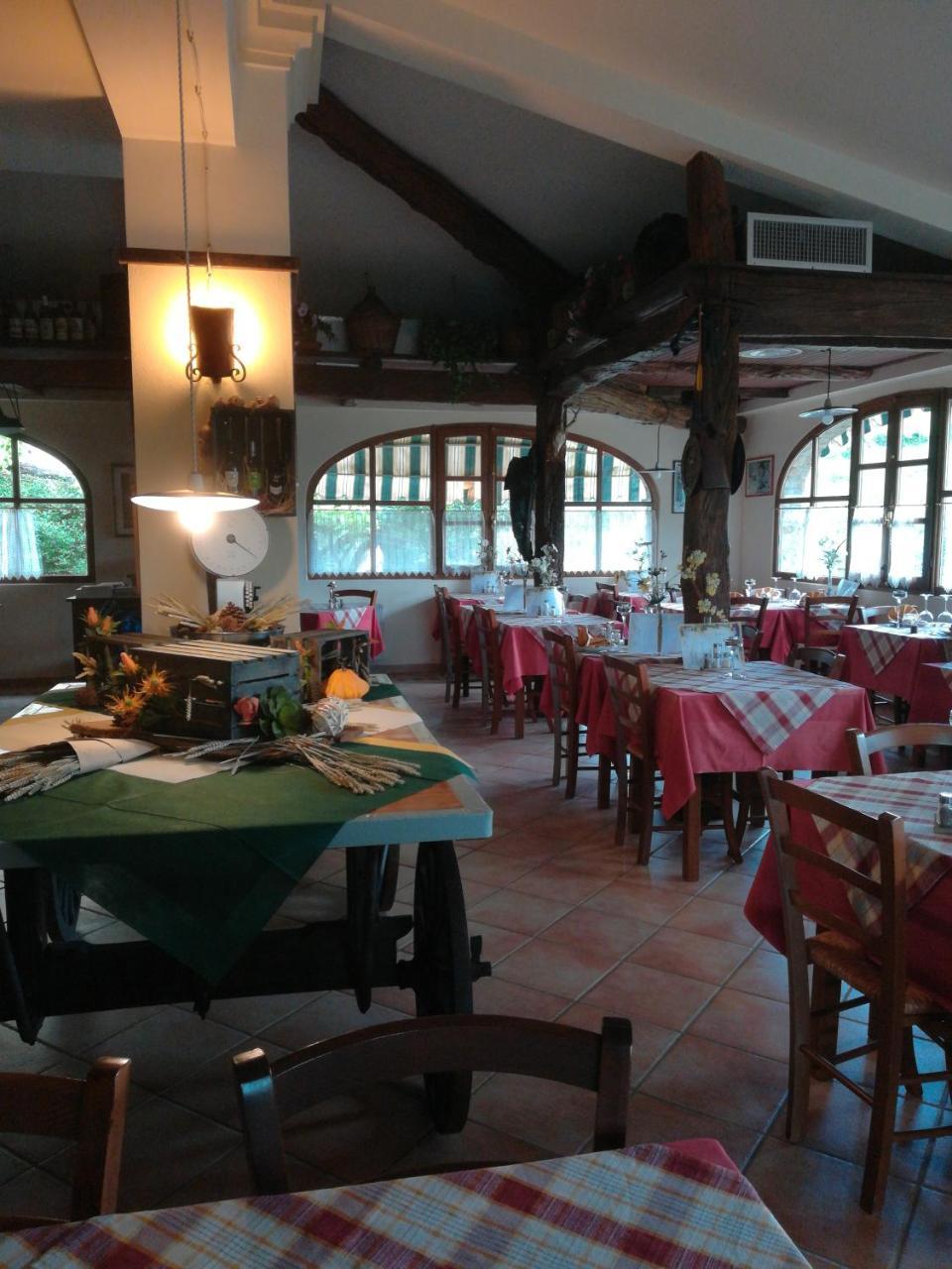 Giunasco Bagnone Esterno foto